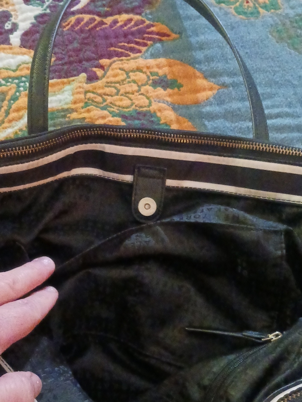 Kate Spade Tote - Picture 7 of 10
